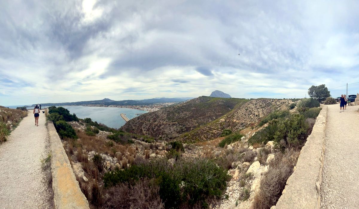 Limestone cliffs and scrub on the ridge above Jávea’s bay